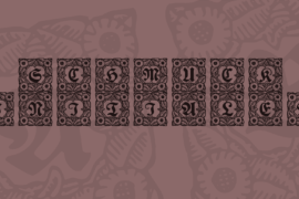 Schmuck Initialen Font Family