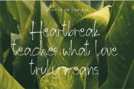 CF Skaley Hand DEMO Font Family